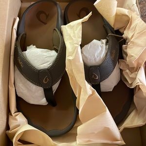 Olukai ogara dark Java men’s sandals size 11
